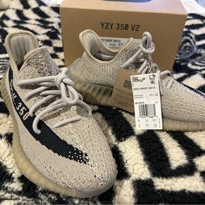 Yeezy Boost 350 V2 'Slate' BRAND NEW W TAG